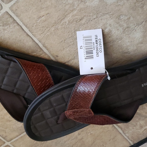 Flip flops - Picture 2 of 2